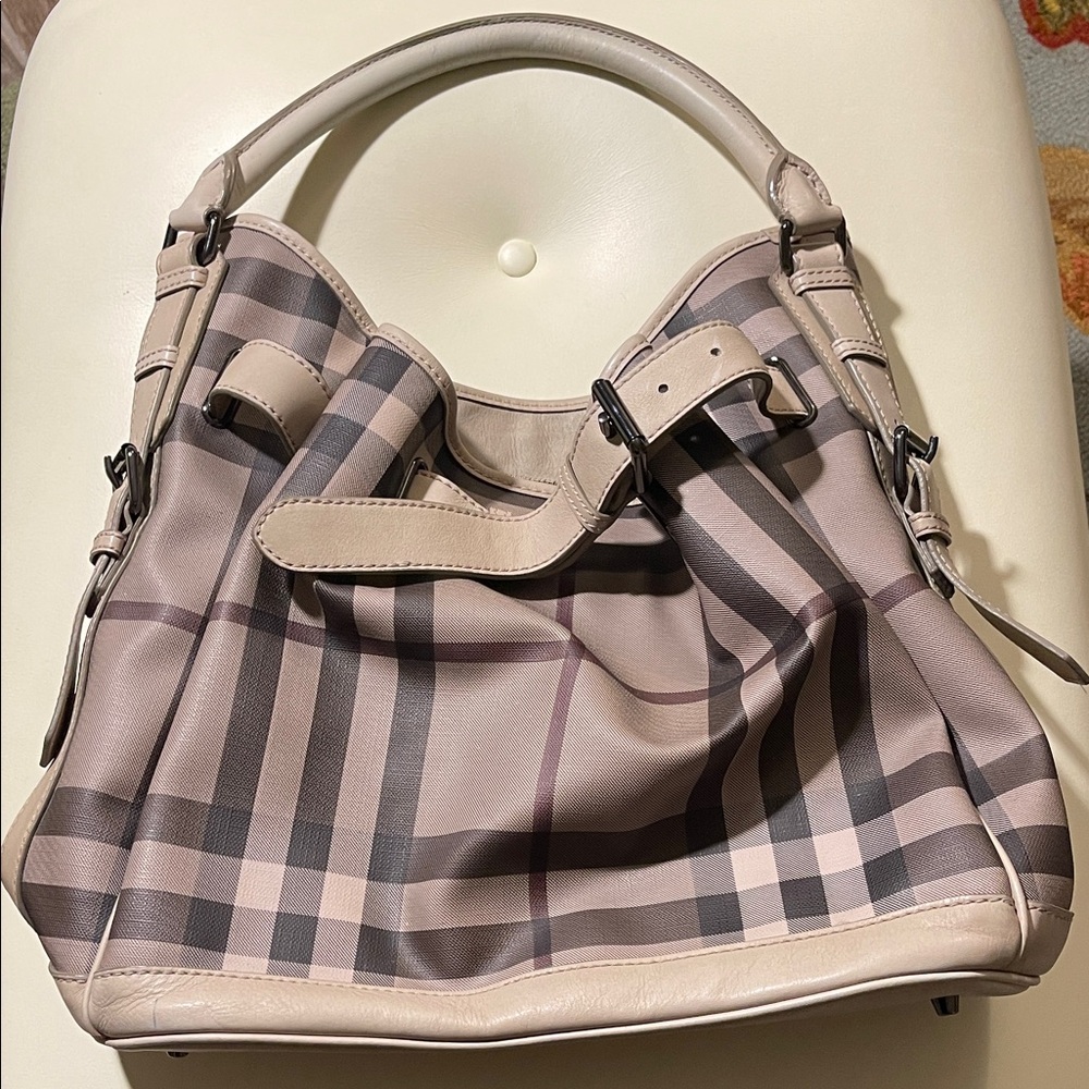 Burberry Smoke Check Walden Hobo